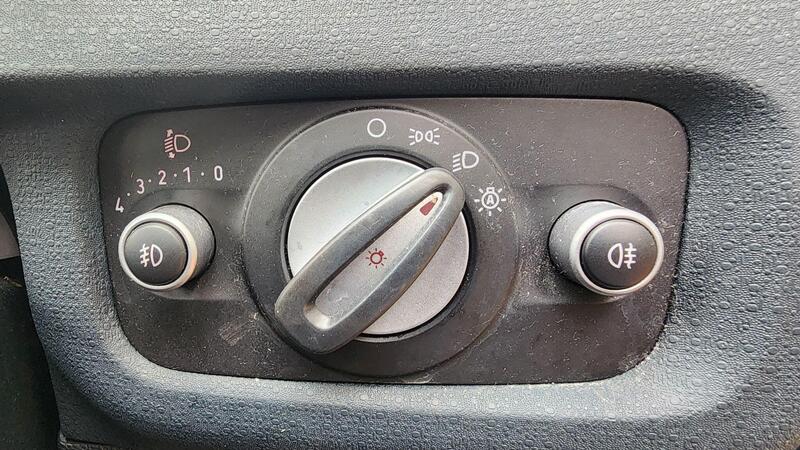 2012 Ford Fiesta — photo 29