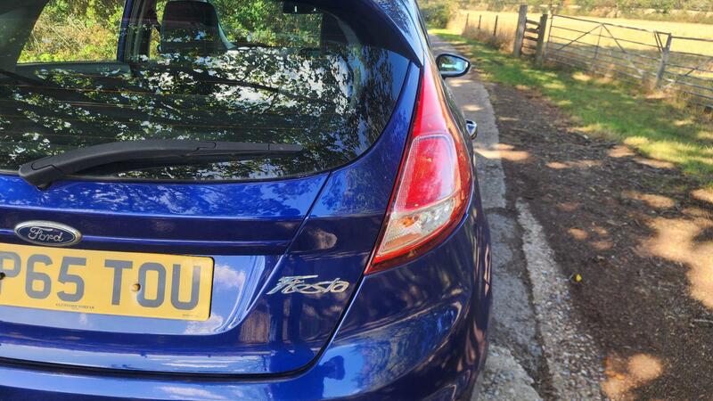 2015 Ford Fiesta — photo 20