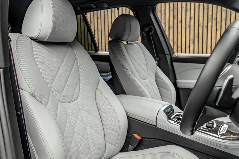 BMW X5 view 2