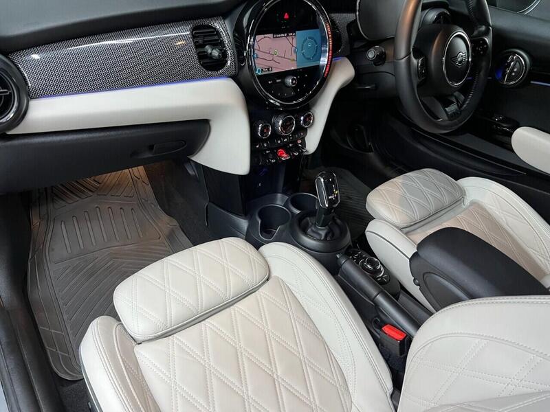 Mini Hatch view 2
