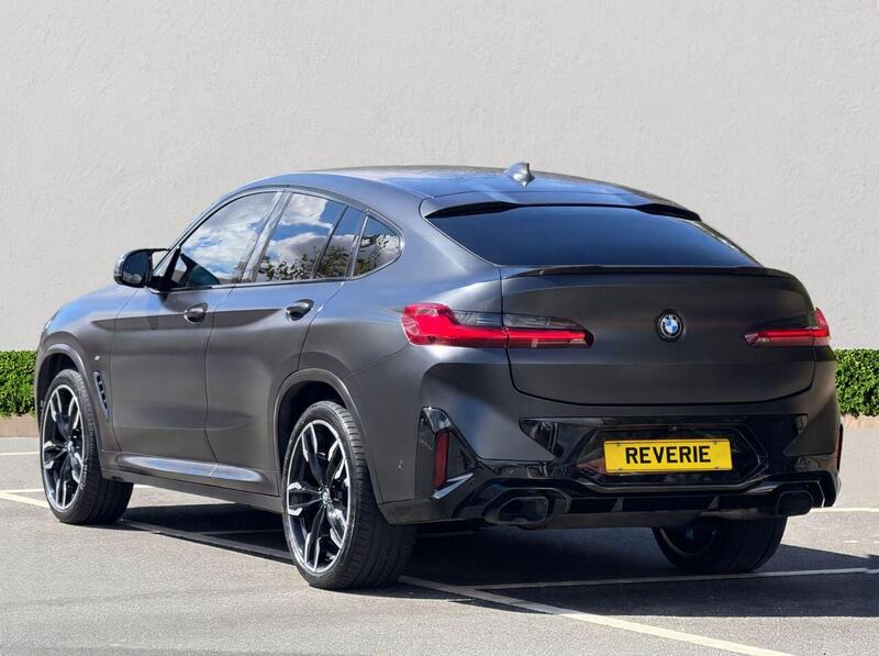 BMW X4 view 5