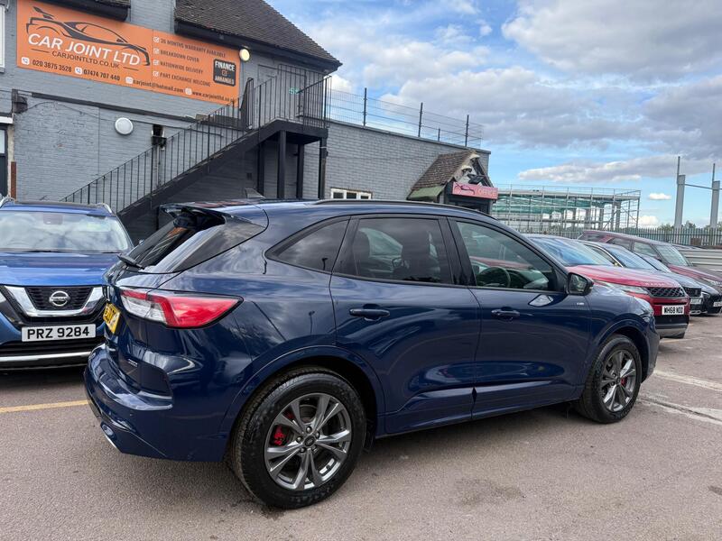 Ford Kuga view 3