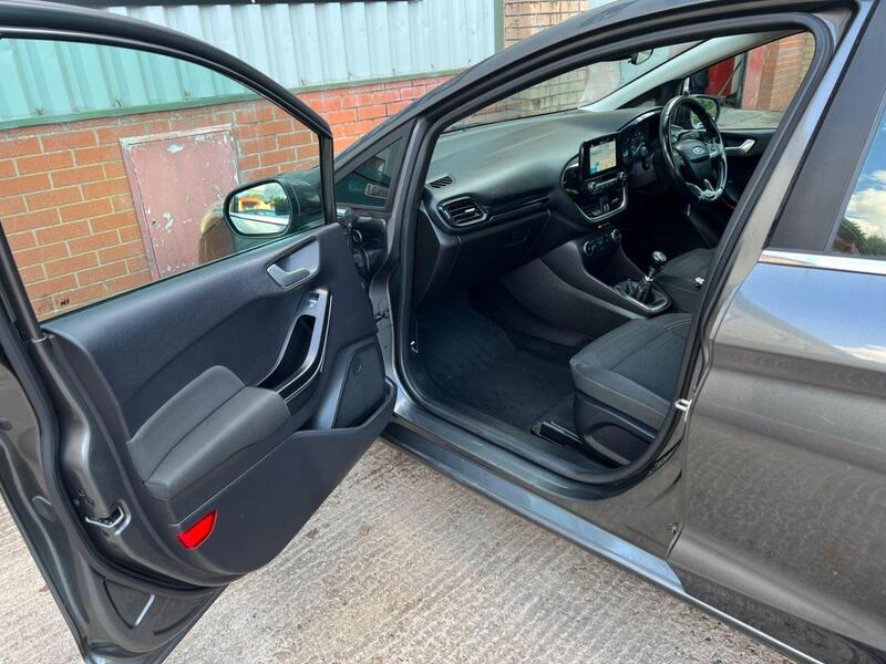 Ford Fiesta view 19