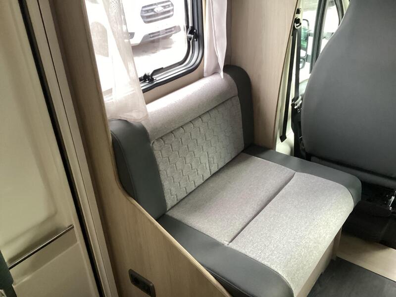 Auto-Trail Expedition C71 — image 29