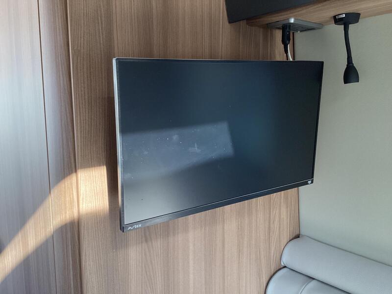 Auto-Trail V-Line 610 SE — image 25