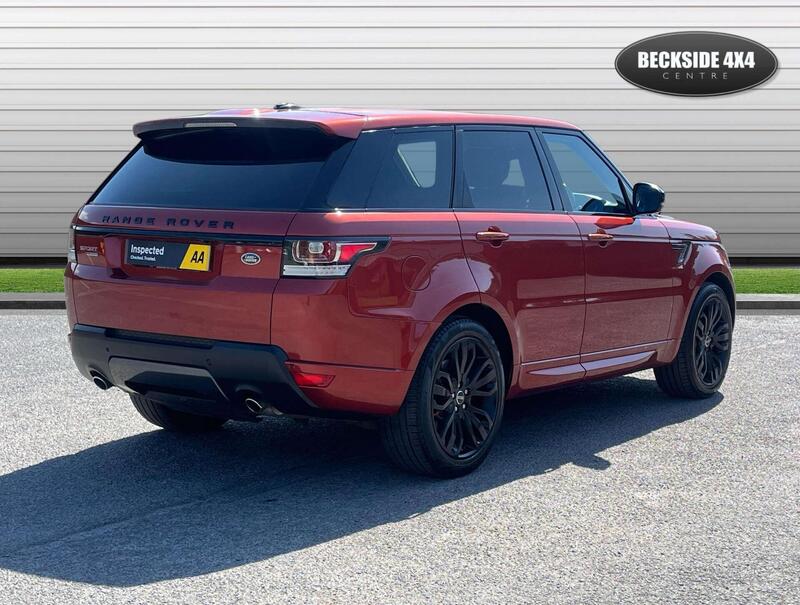 Land Rover Range Rover Sport view 3