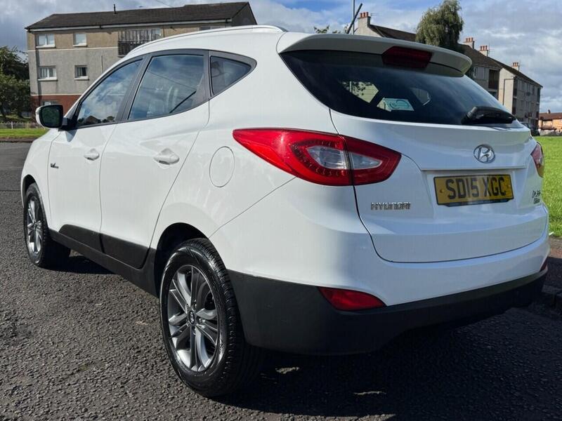 Hyundai Ix35 view 3