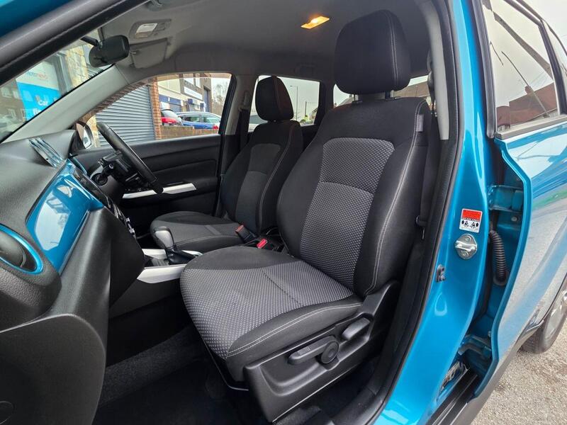 Suzuki Vitara view 3
