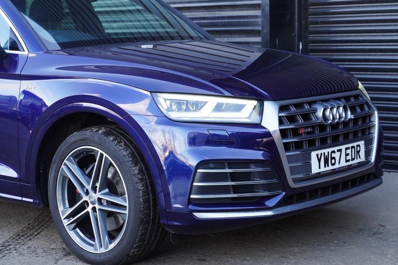 Audi SQ5 view 21