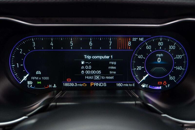 Ford Mustang view 6