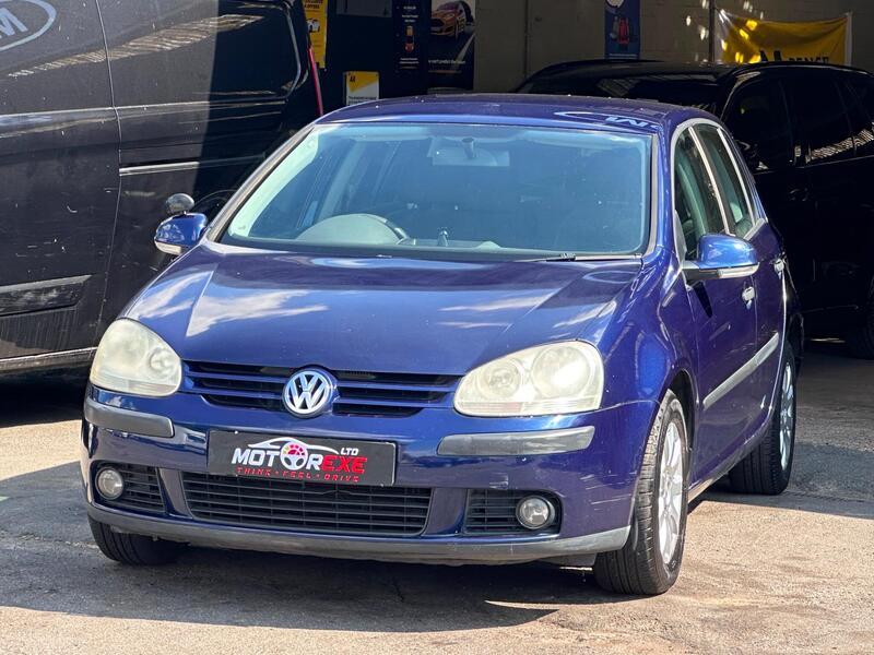Volkswagen Golf view 4