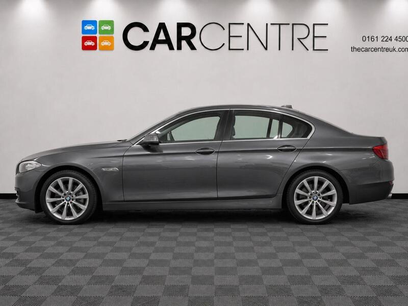 BMW 5 Series view 6