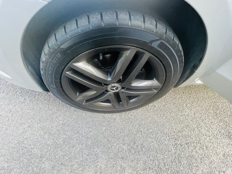 Mercedes-Benz V-Class view 55