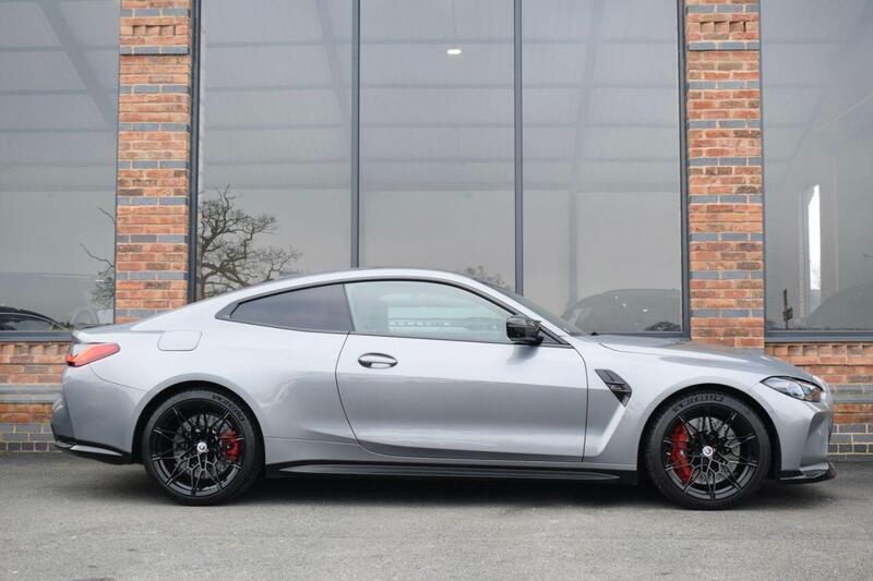 BMW M4 view 6