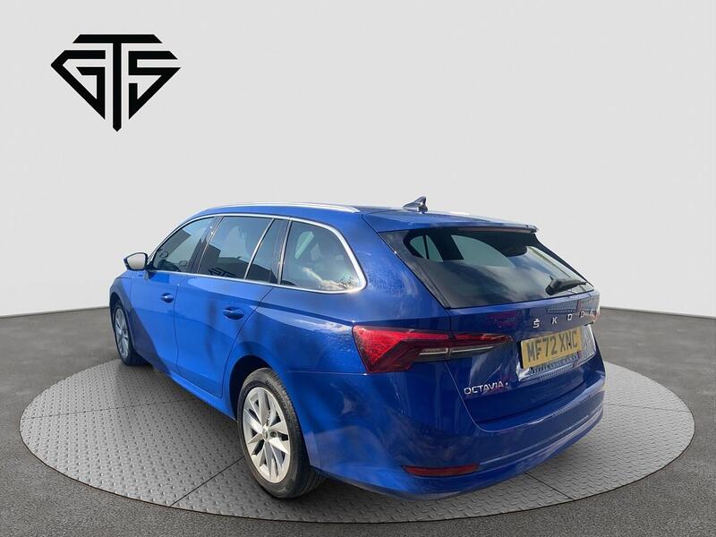 Skoda Octavia view 5