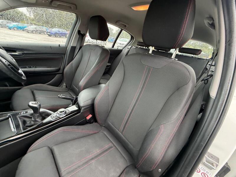 BMW 1 Series view 3