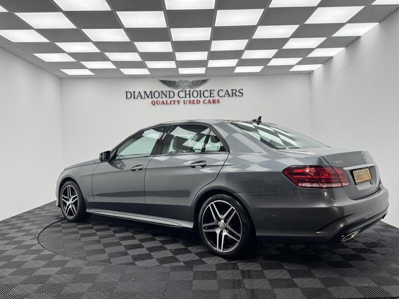 Mercedes-Benz E Class view 4