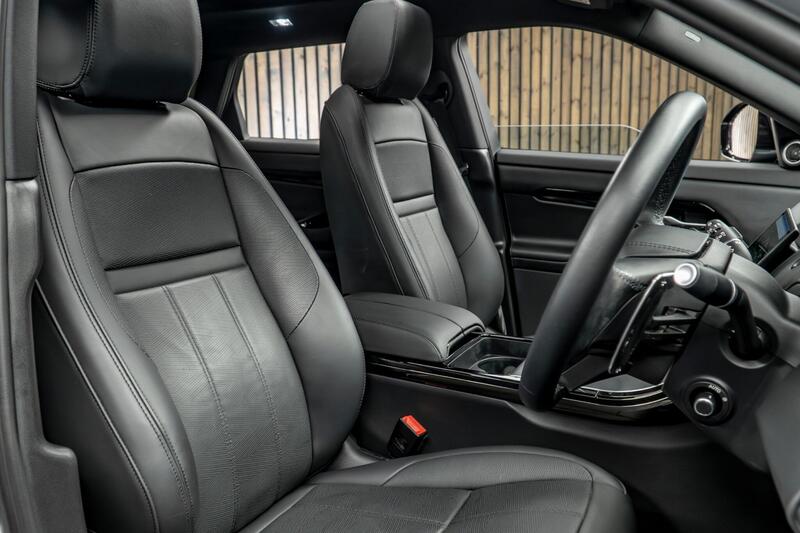 Land Rover Range Rover Evoque view 2