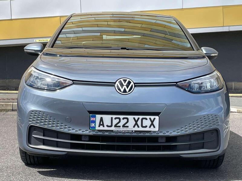 Volkswagen Id.3 view 2