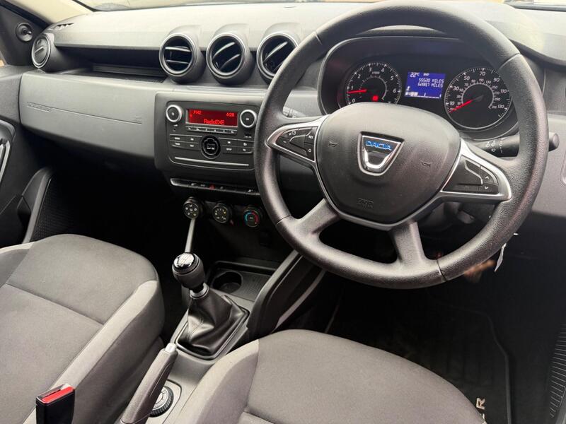 Dacia Duster view 3