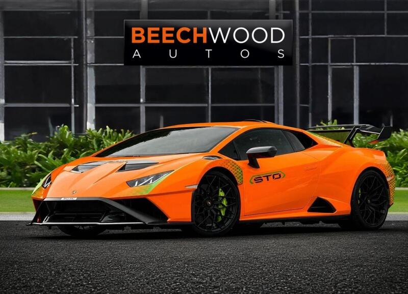 Lamborghini Huracan view 2