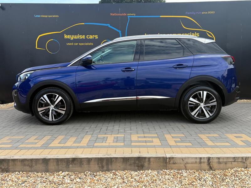 Peugeot 3008 view 2
