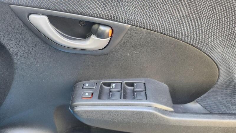 2010 Honda Jazz — photo 38
