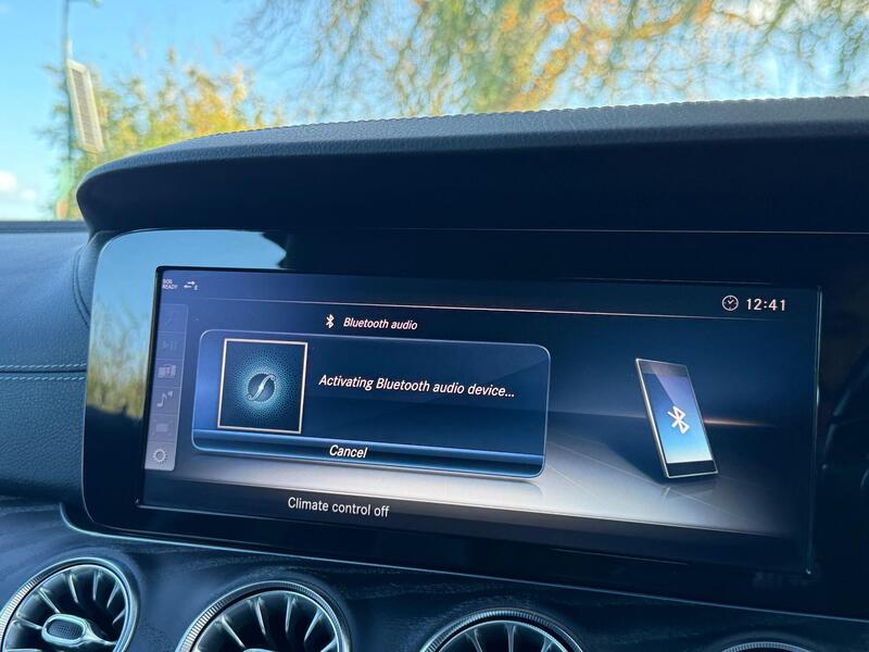 Mercedes-Benz E Class view 37