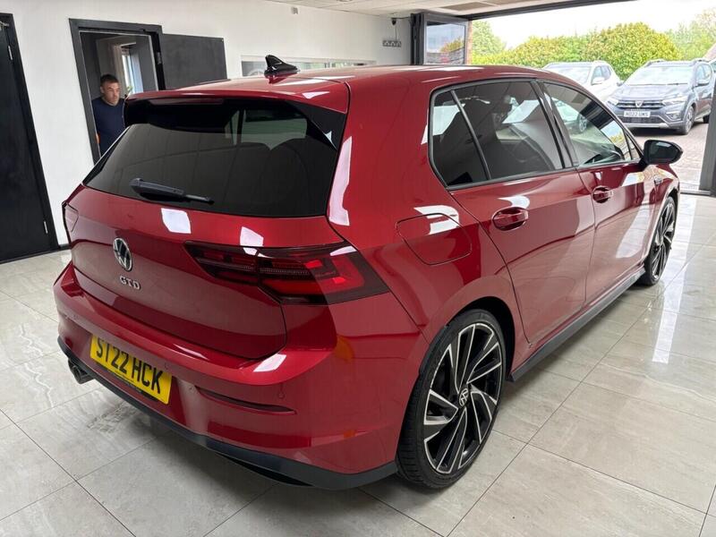 Volkswagen Golf view 3