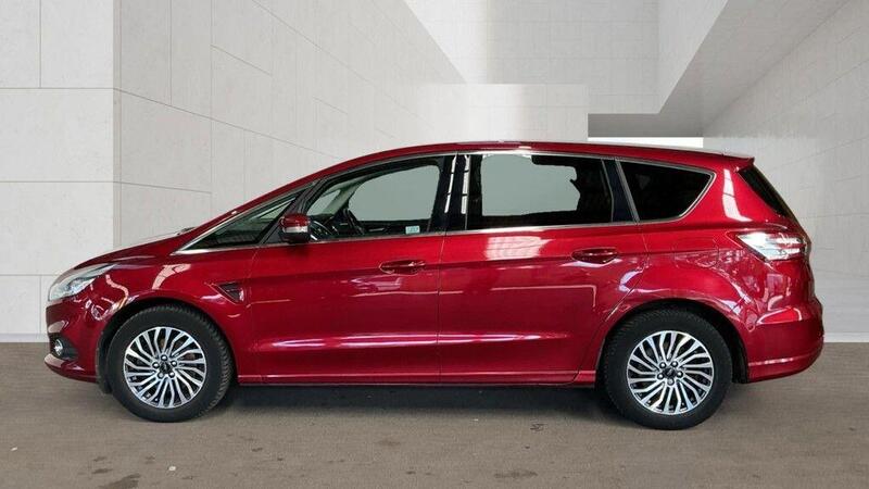 Ford S-Max view 2