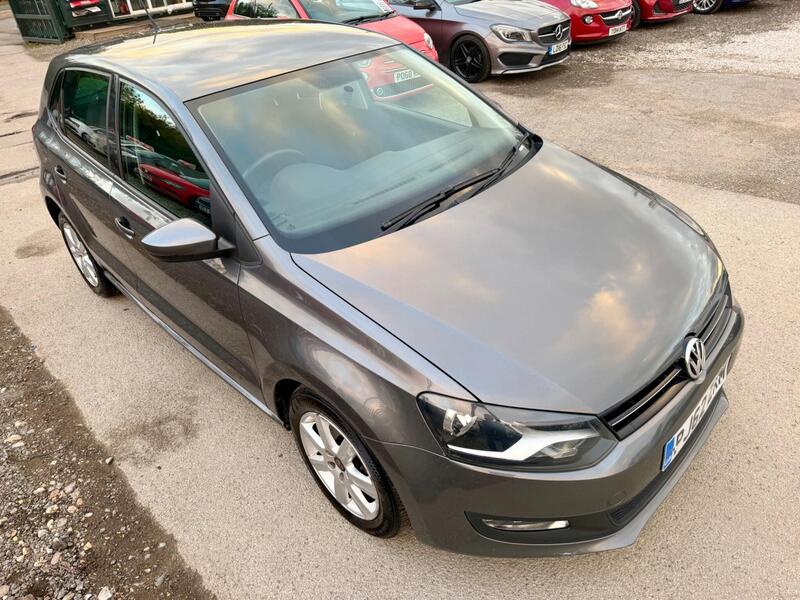 Volkswagen Polo view 2