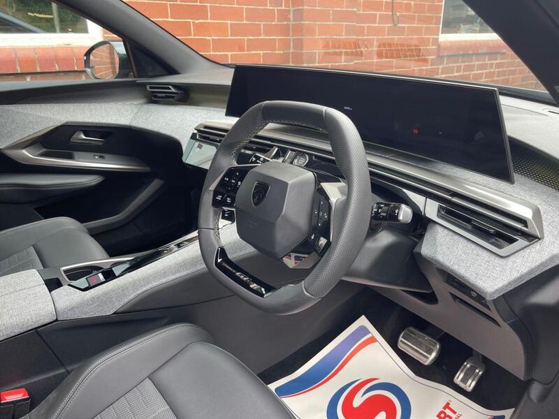 Peugeot 3008 view 3