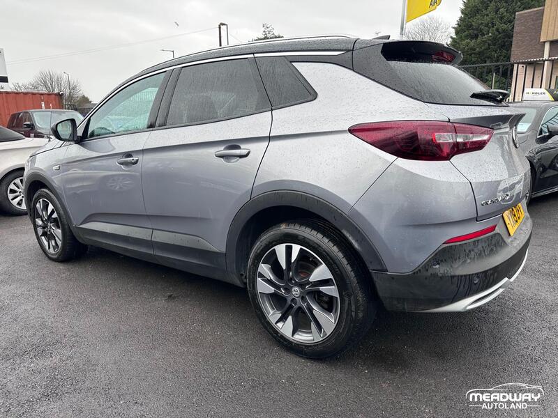 Vauxhall Grandland X view 4
