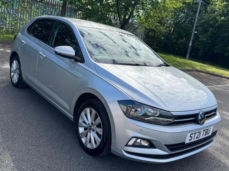 Volkswagen Polo view 2
