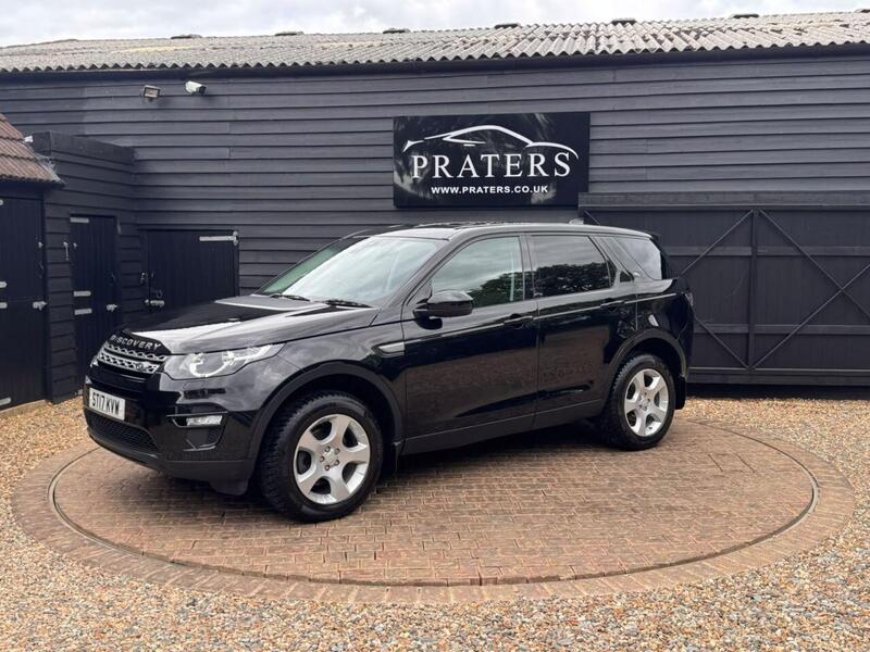 Land Rover Discovery Sport view 2
