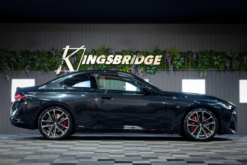 BMW 2 Series view 4