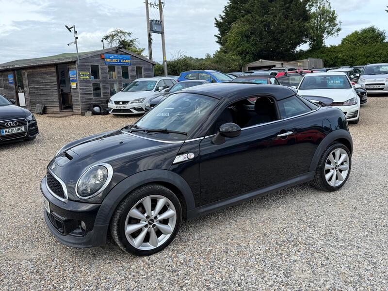 Mini Cooper view 4