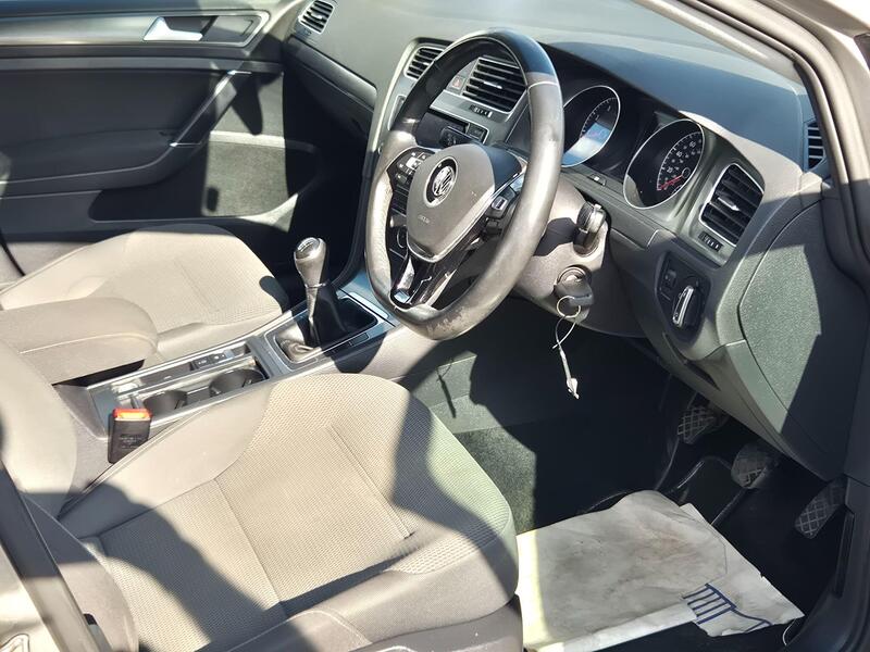 Volkswagen Golf view 7
