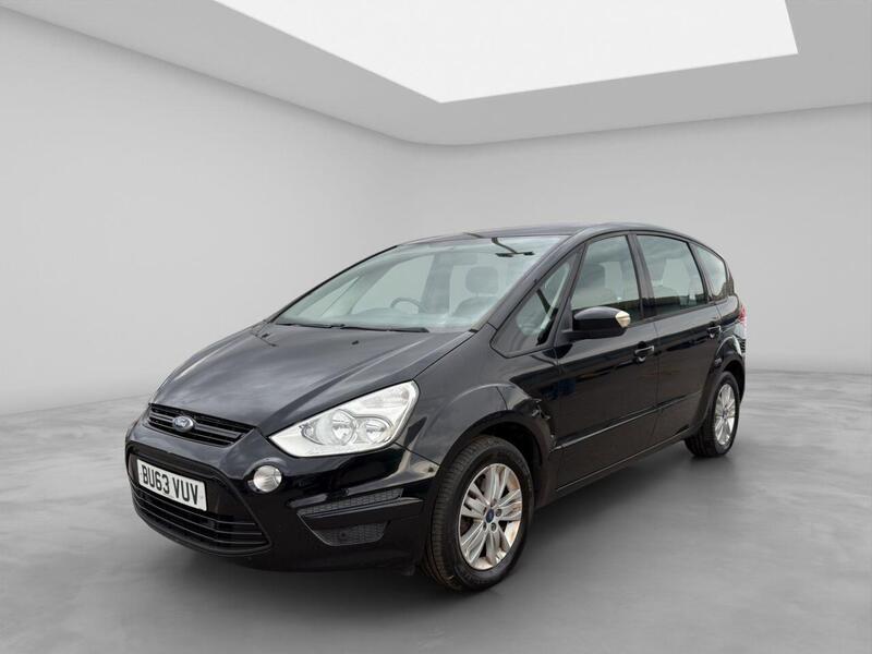 Ford S-Max view 4