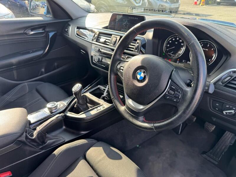 BMW 1 Series view 2