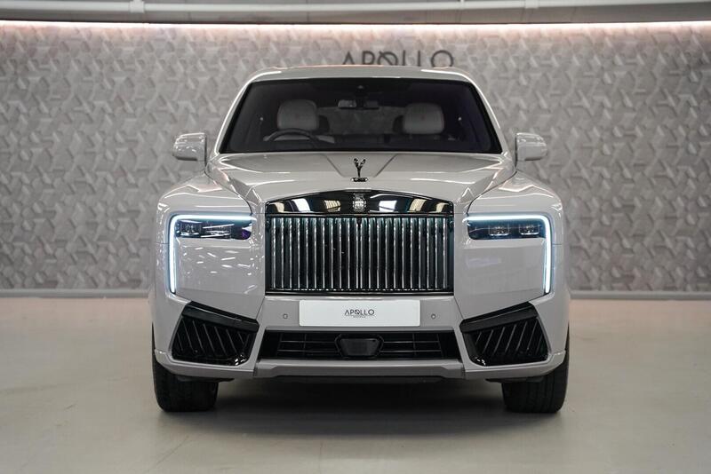 Rolls-Royce Cullinan view 3