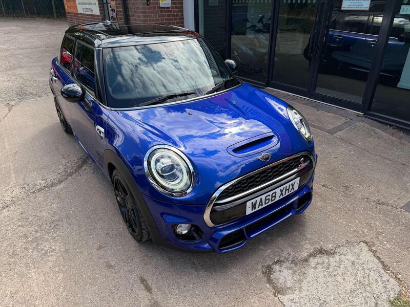 Mini Cooper view 6