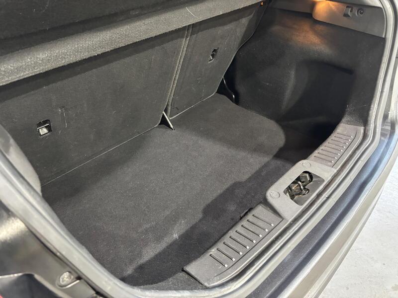 738b4b0f05f54a7d8884dab7f0fe3f38