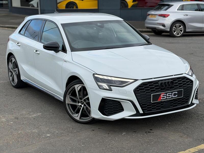 Audi A3 view 4
