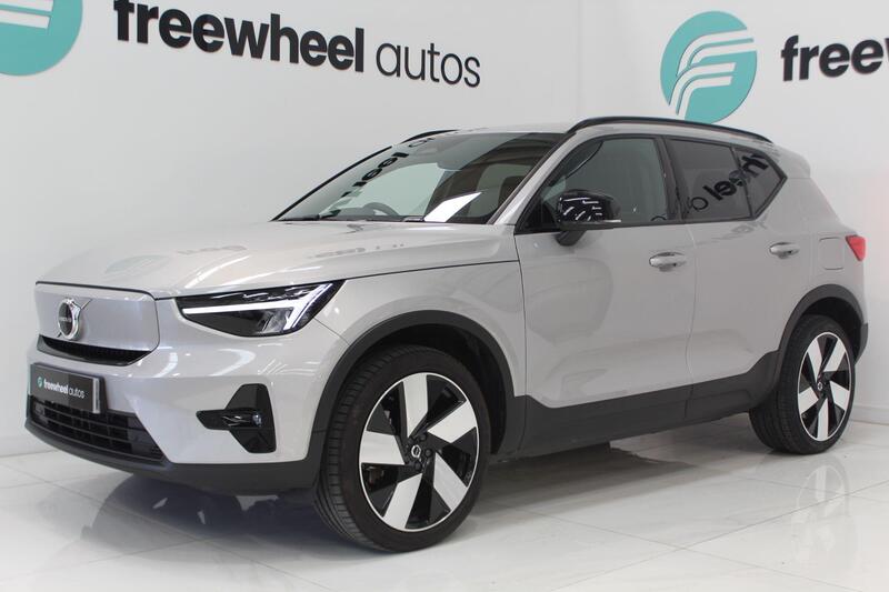 2023 Volvo XC40 in Silver — image 22 of 73