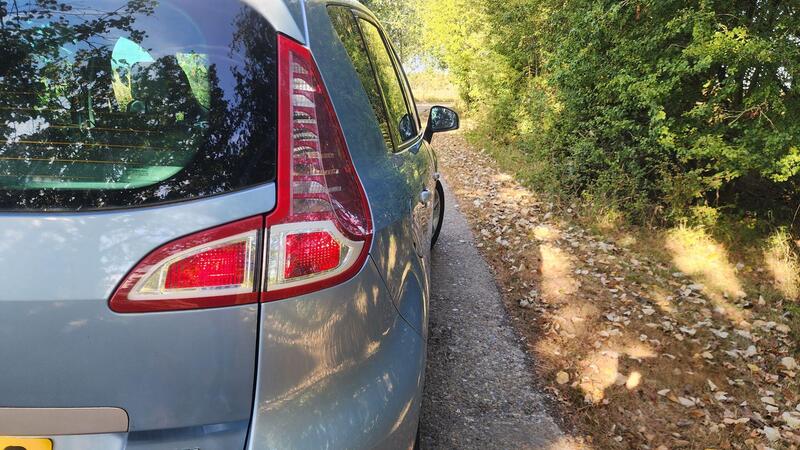 2010 Renault Scenic — photo 23