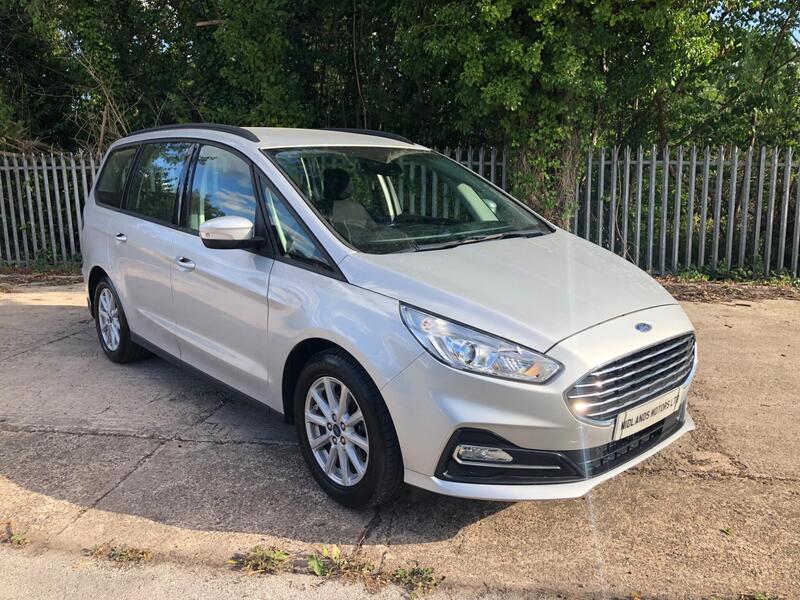 Ford Galaxy view 4