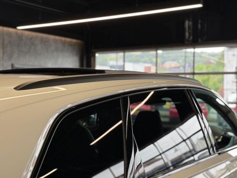Audi SQ7 view 22