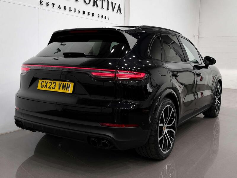 Porsche Cayenne view 4