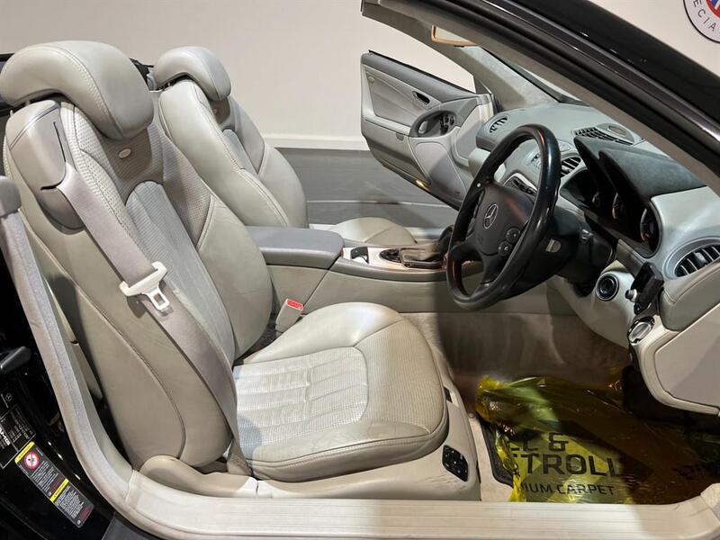 Mercedes-Benz SL view 5